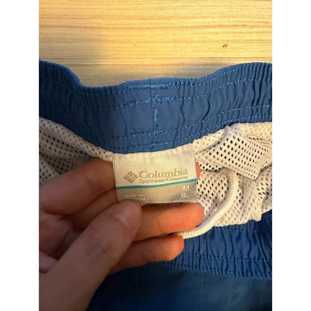 Columbia Sportswear Womens M 6L Blue PFG Omni-Shade Swim Fishing Shorts Mesh
